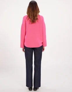 Fuchsia V-neck jumper with hammered sleeves x Notshy