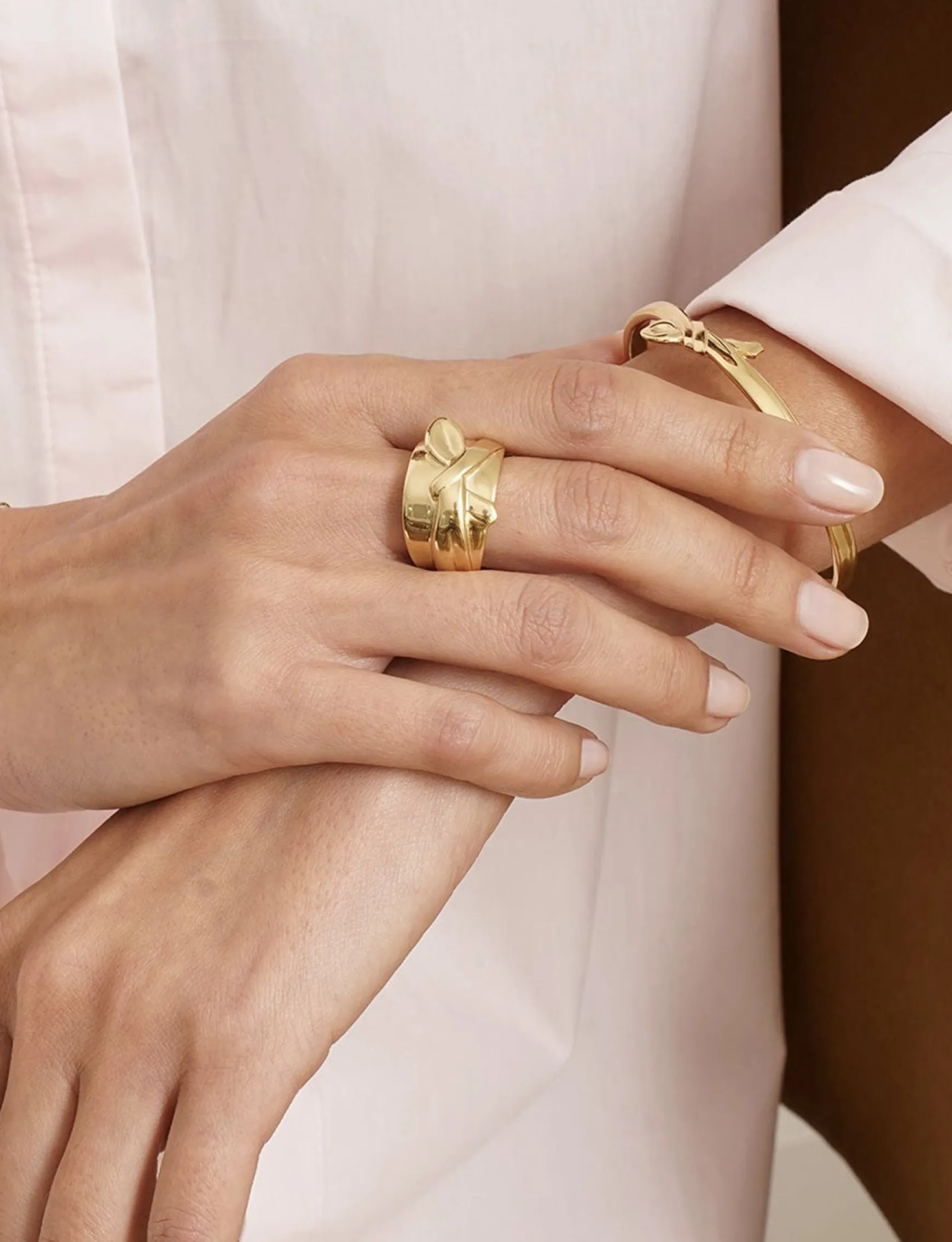 Gold-plated Victoria engagement ring