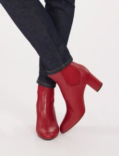 Leather ankle boot
