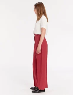 Marlène trousers in raspberry linen