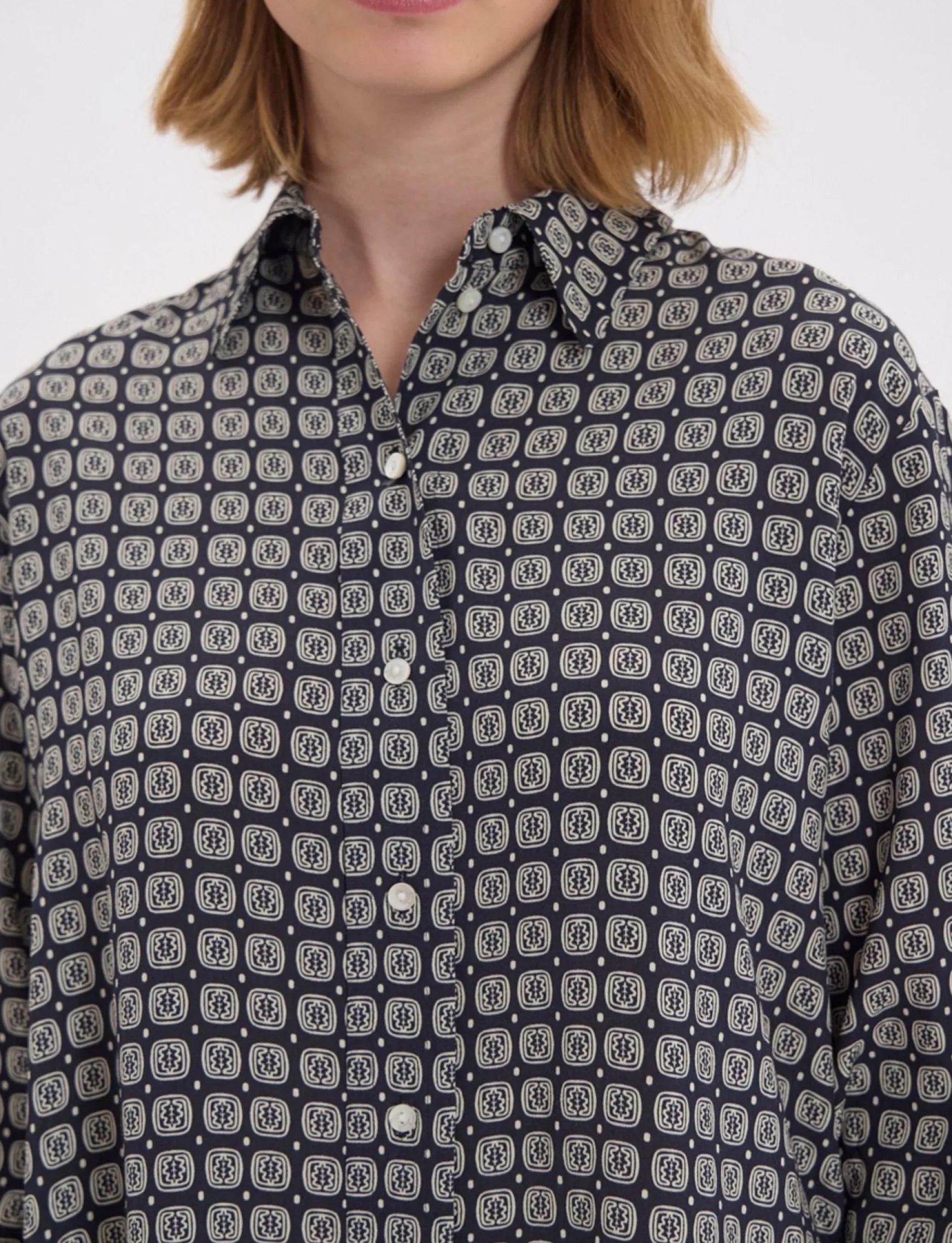 Maureen oak leaf pattern shirt
