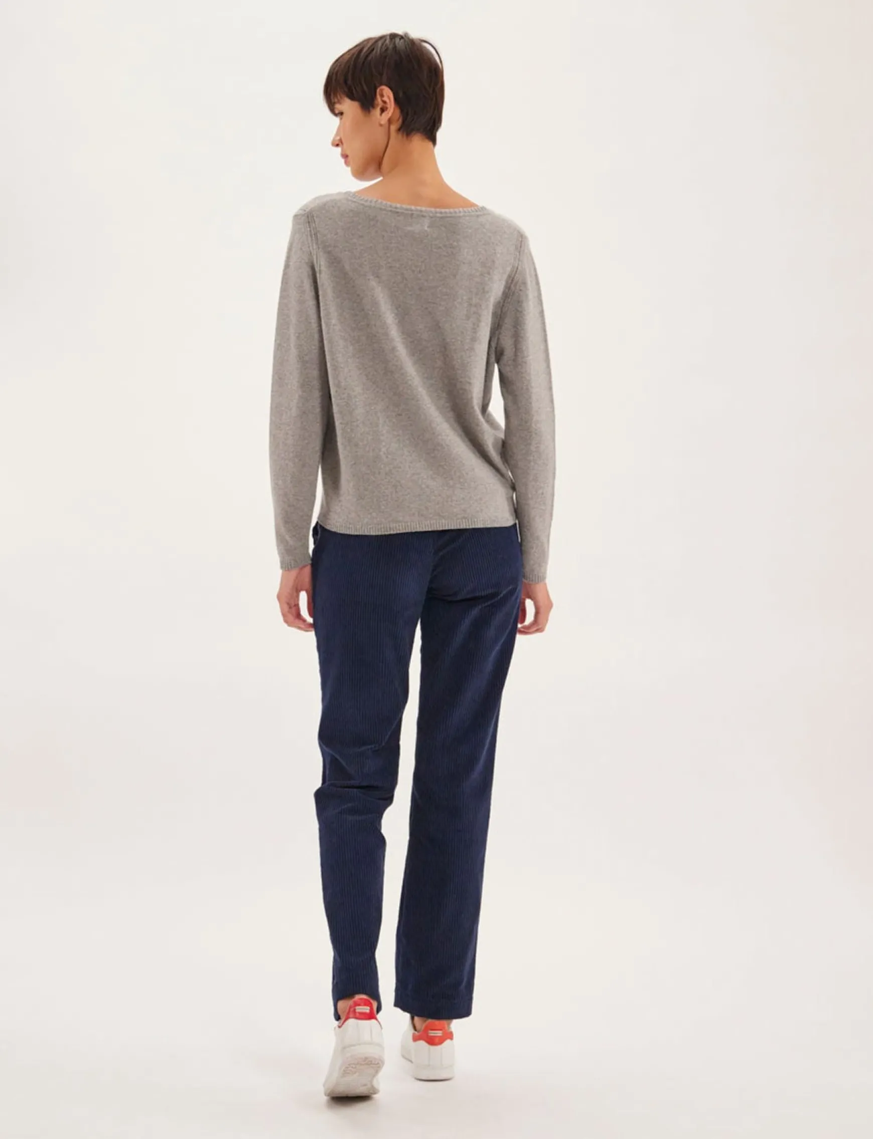 Morgane grey V-neck jumper