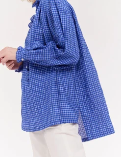 Oversized Maryange shirt with ruffles in blue linen