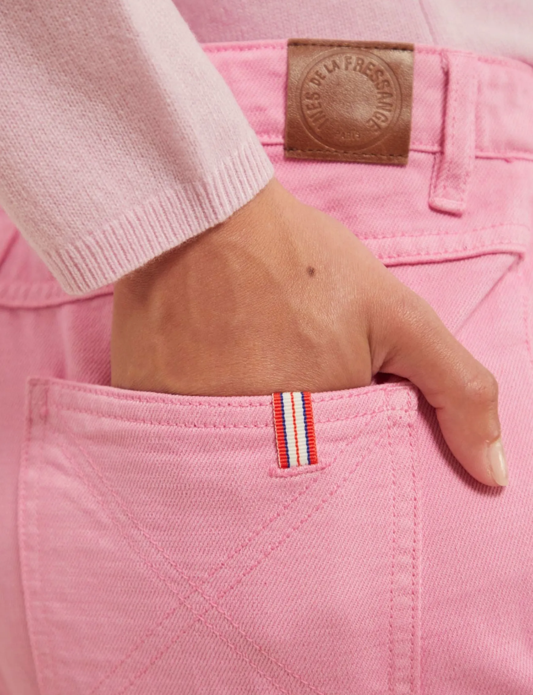 Pink Jane jeans x Notify