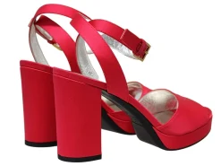 Platform sandals in red silk